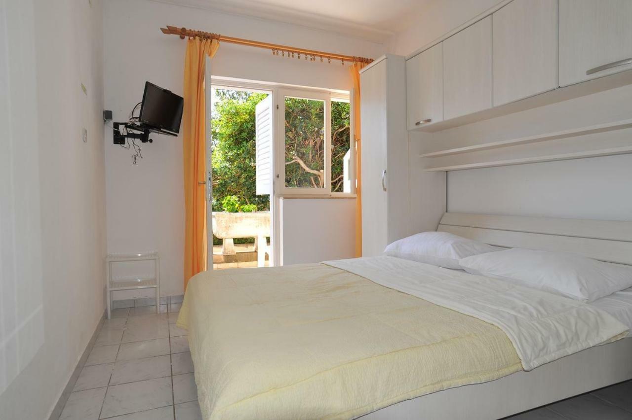 فيغاني Apartmani Jadranka المظهر الخارجي الصورة