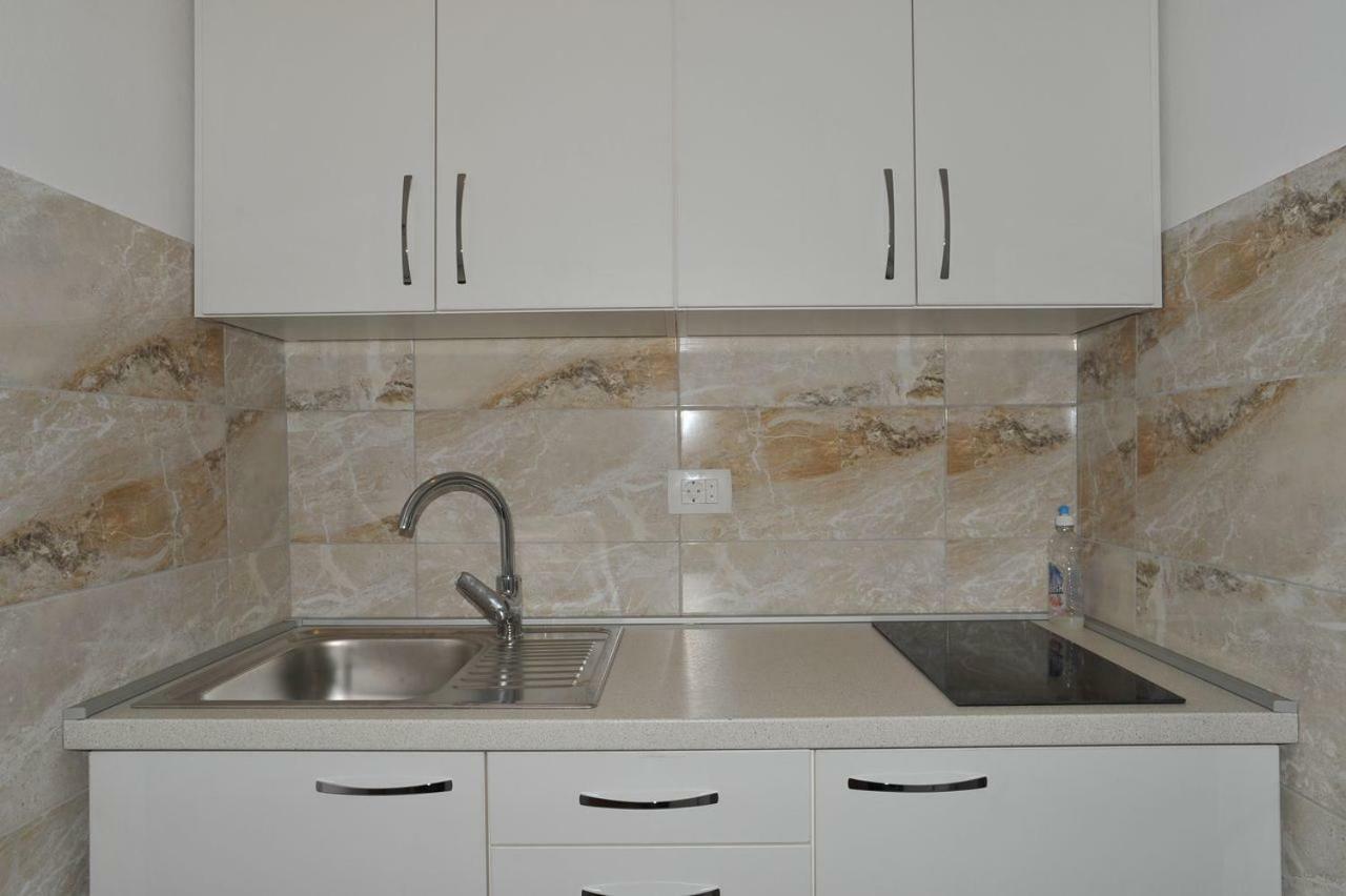 فيغاني Apartmani Jadranka المظهر الخارجي الصورة